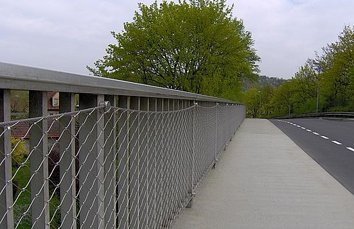 Rénovation de ponts avec filet en maille en acier inoxydable