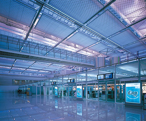 Protection antichute dans les aéroports avec du filet en maille inox