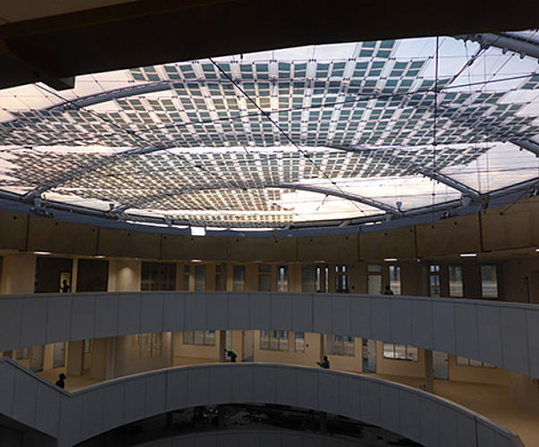 Cellules photovoltaïques organiques pour plafond lumineux