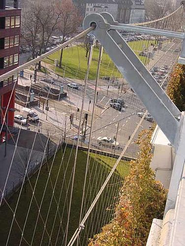 I-SYS Façades with stainless steel wire ropes