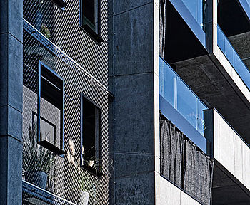 Fassade mit X-TEND Edelstahl-Seilnetz