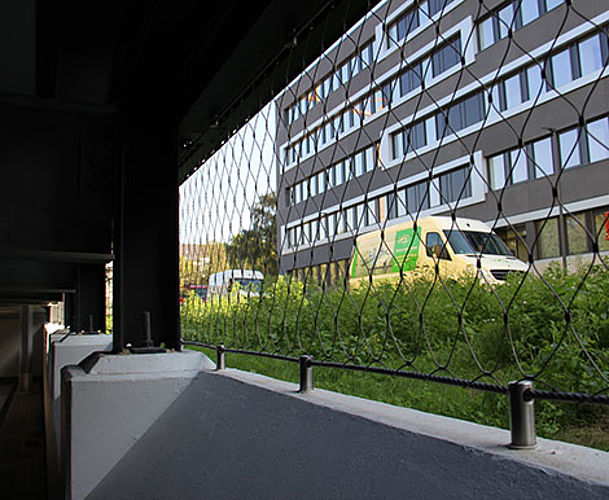 X-TEND Netz Fassade an Randseil Carl Stahl Architektur