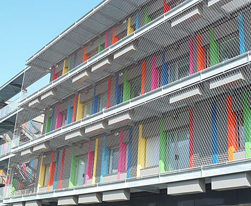 Façade with X-TEND wire rope mesh